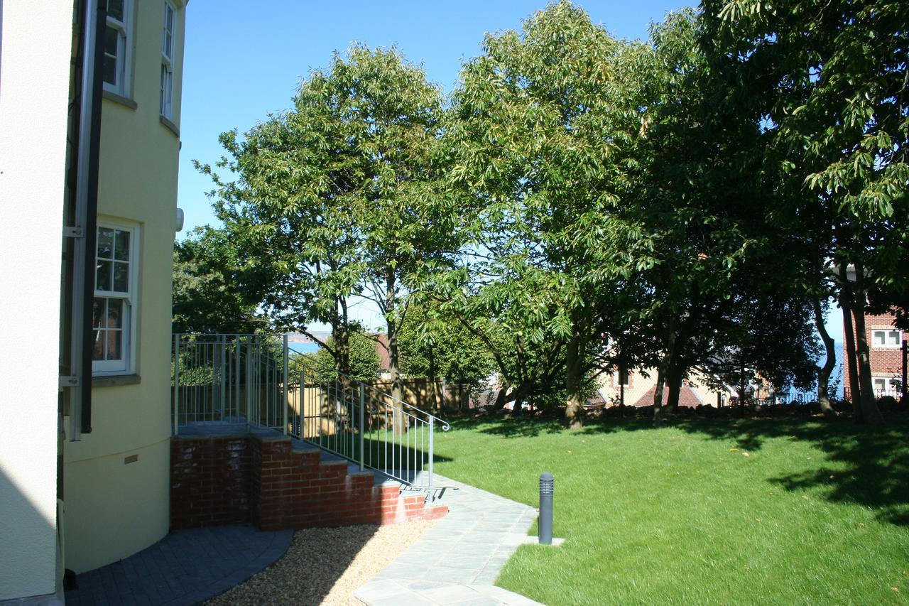 Highlands Apartment 5 Shanklin Bagian luar foto